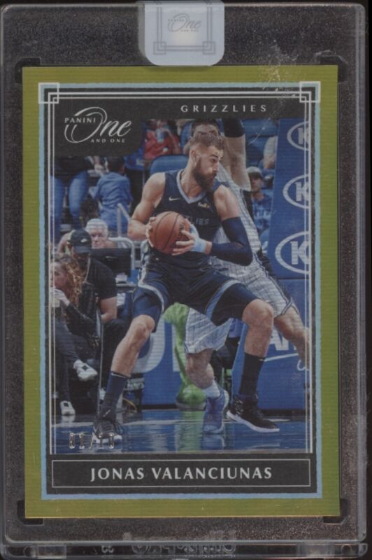 2019 PANINI ONE AND ONE JONAS VALANCIUNAS 80 MINT GOLD 1/10 MEMPHIS GRIZZLIES